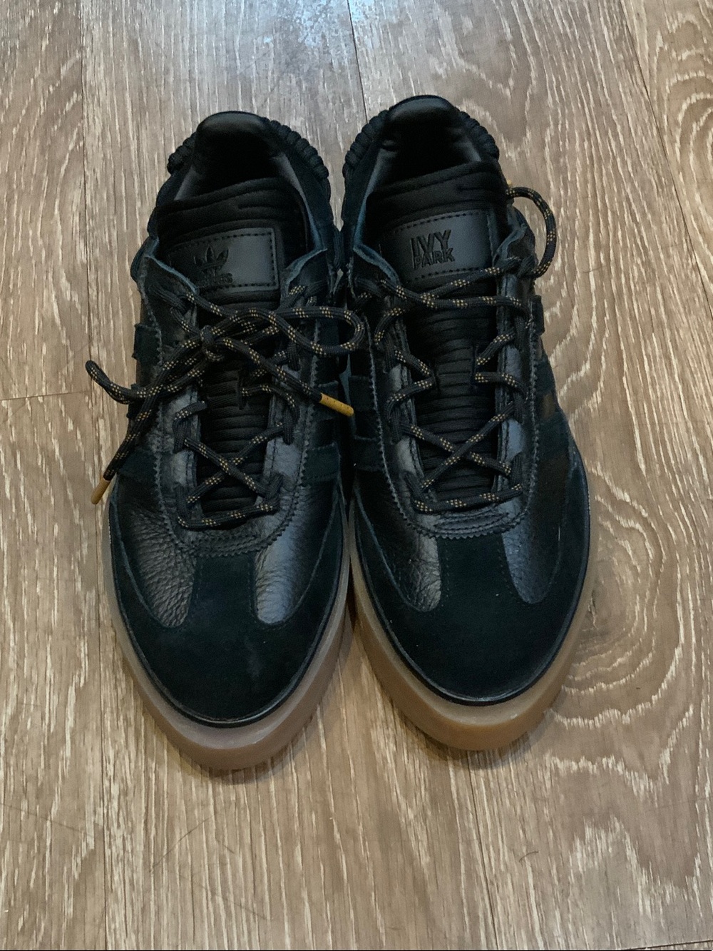 IVY PARK Black and Gum Low-Top Sneakers